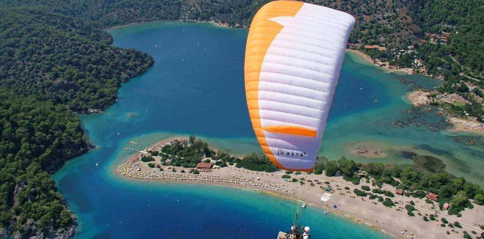 paragliding-1220001_1920(1)